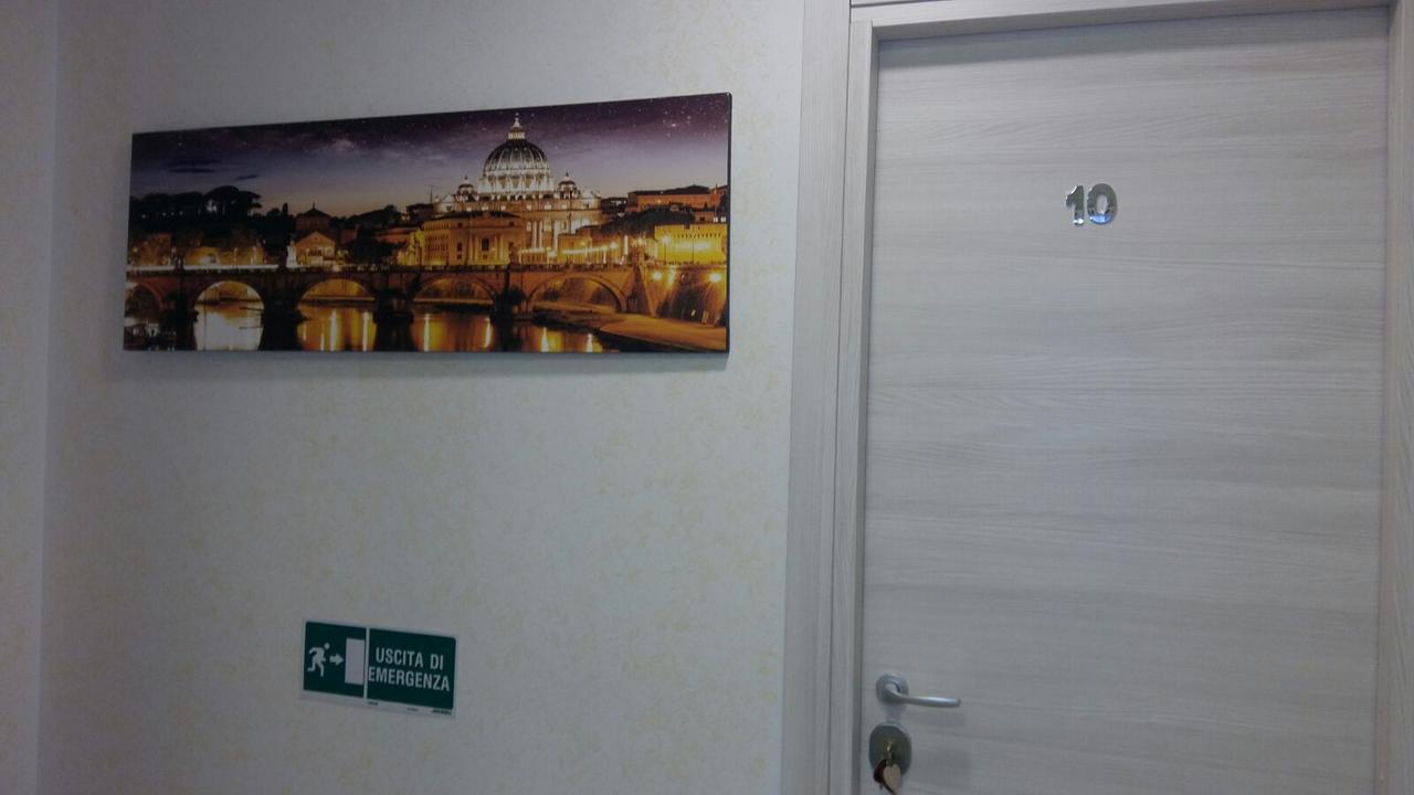 Domus Italiana Hotel Rome Exterior photo