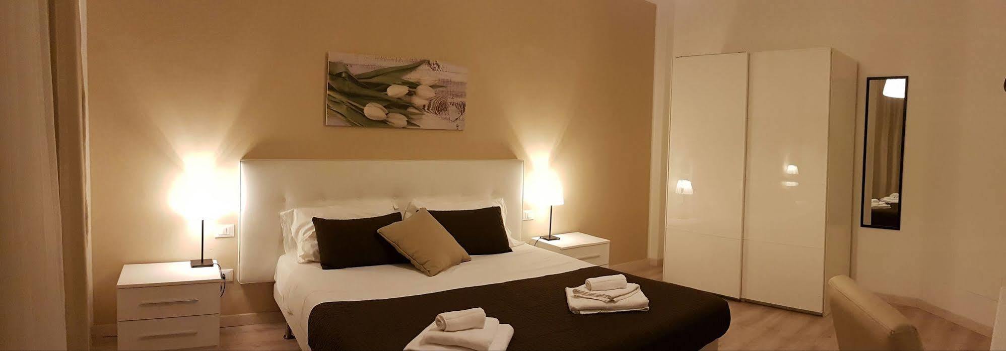 Domus Italiana Hotel Rome Exterior photo