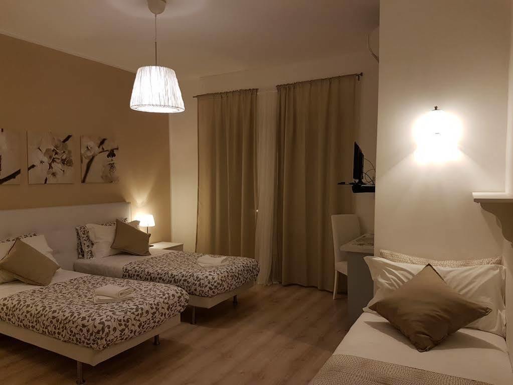 Domus Italiana Hotel Rome Exterior photo